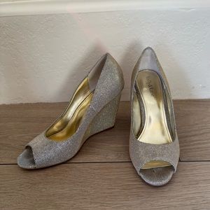 Kelly & Katie gold heels